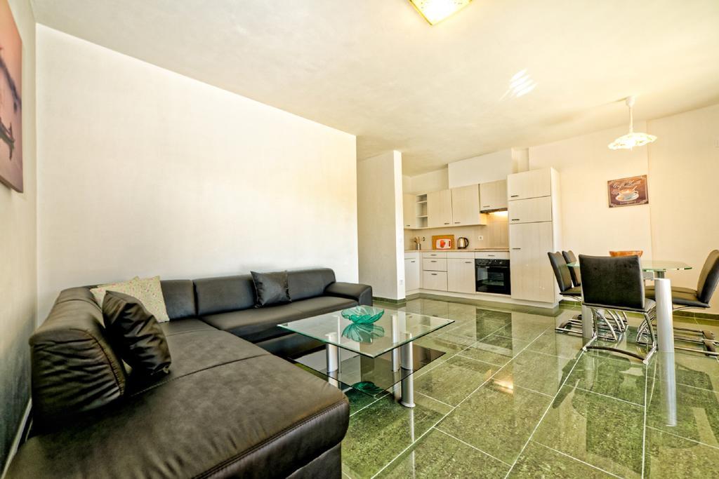 Apartment Una 2 Pula Bagian luar foto
