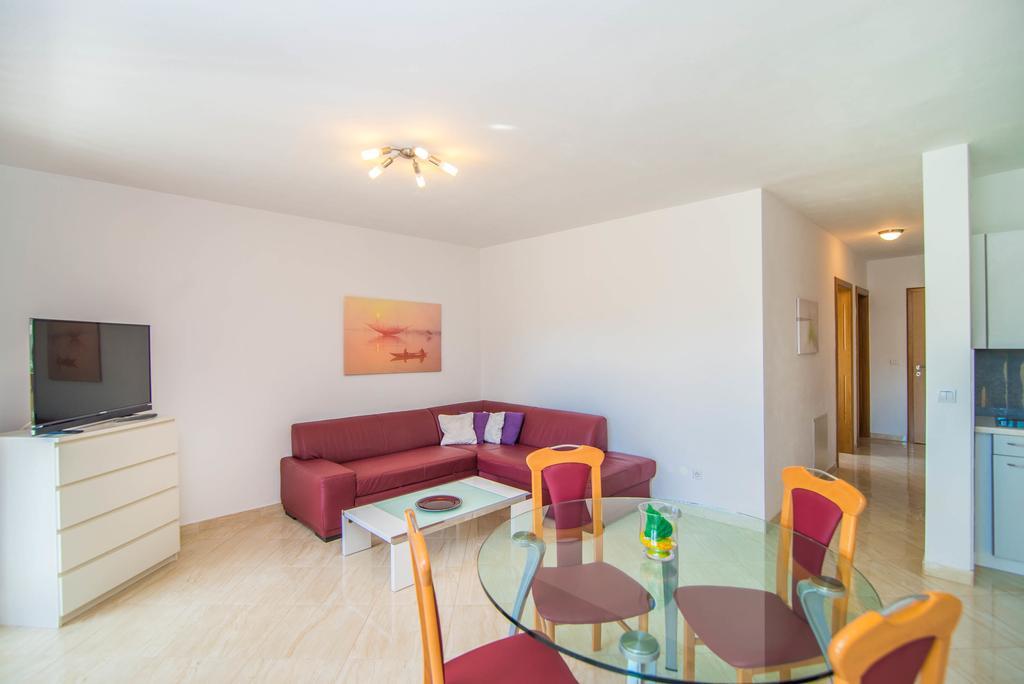 Apartment Una 2 Pula Bagian luar foto