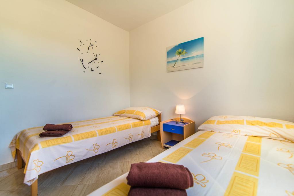 Apartment Una 2 Pula Bagian luar foto