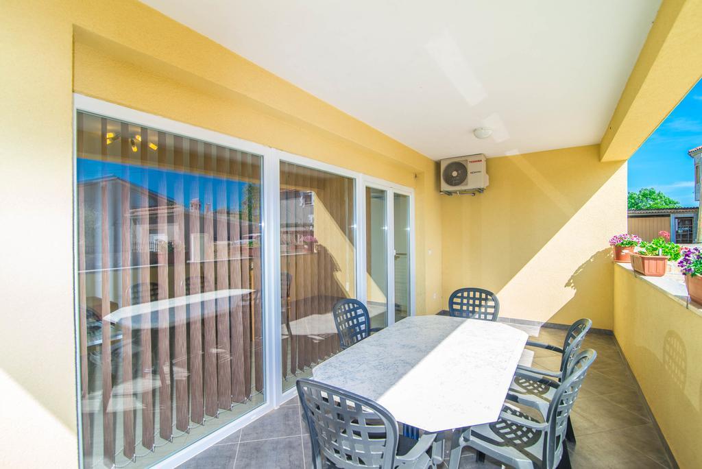 Apartment Una 2 Pula Bagian luar foto
